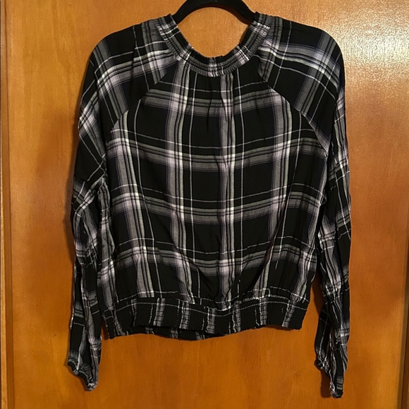 Plaid Black and White Women's Top size large - Picture 2 of 10
